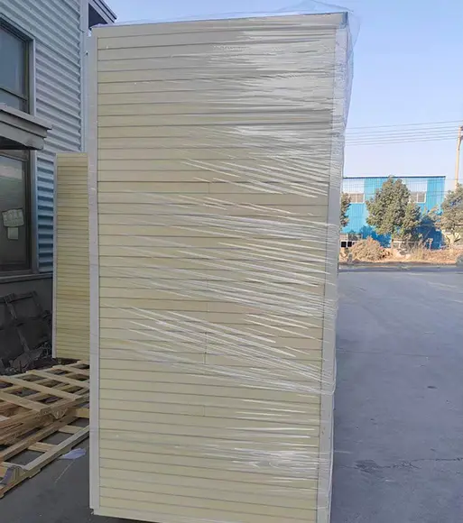 Panel Poliuretan Baja Warna